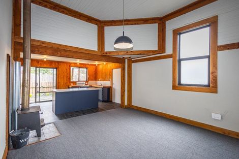 Photo of property in 20 Ward Street, Raetihi, 4632