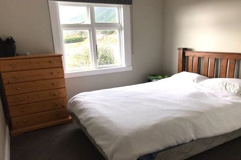 Photo of property in 28 Matenga Street, Waikanae, 5036