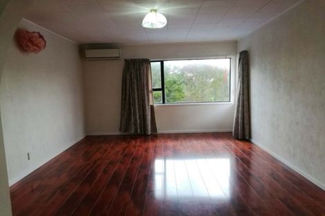 Photo of property in 5 Caribbean Drive, Unsworth Heights, Auckland, 0632