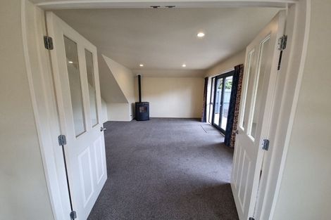 Photo of property in 102 Roberta Drive, Somerfield, Christchurch, 8024