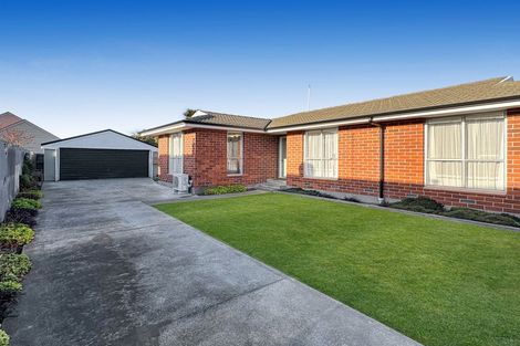 Photo of property in 32 Trevor Street, Hornby, Christchurch, 8042