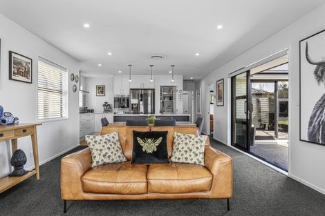 Photo of property in 28 Highgate Drive, Rangiora, 7400