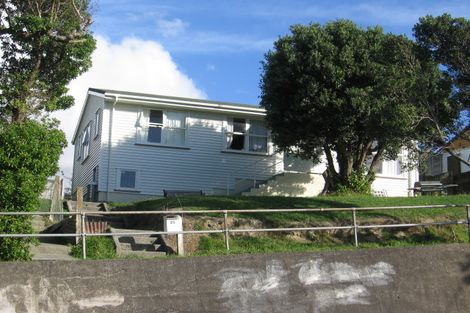 Photo of property in 23 Pikarere Street, Titahi Bay, Porirua, 5022
