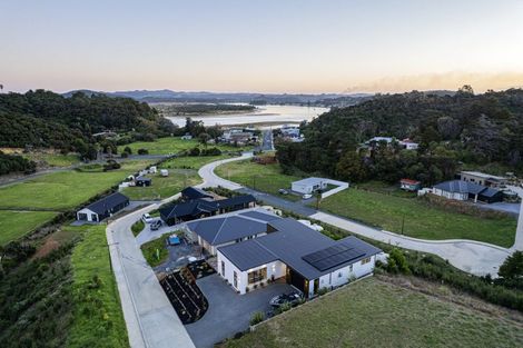 Photo of property in 7 Rihi Paea Rise, Ngunguru, 0173