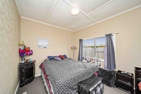 Photo of property in 5a Naumai Place, Spotswood, New Plymouth, 4310