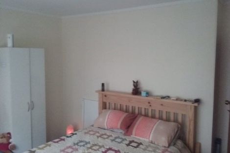 Photo of property in 83 Daffodil Street, Titirangi, Auckland, 0604