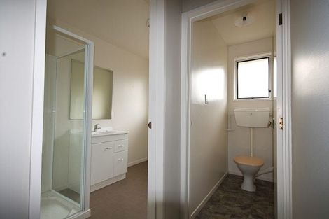 Photo of property in 42 Chipping Lane, Redwood, Christchurch, 8051