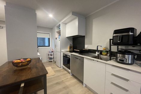 Photo of property in 2/11f Newtown Avenue, Newtown, Wellington, 6021