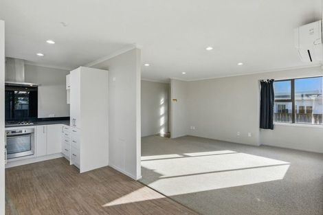 Photo of property in 30 Eruini Street, Waikanae Beach, Waikanae, 5036