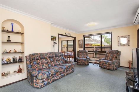 Photo of property in 18 Rembrandt Place, Burnside, Christchurch, 8053