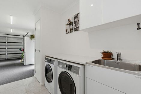 Photo of property in 22 Tauroa Drive, Tuakau, 2121