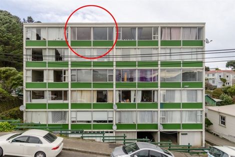 Photo of property in Beresford Apartments, 18/118u Russell Terrace, Berhampore, Wellington, 6023