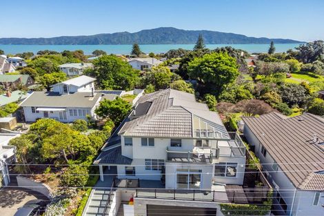 Photo of property in 47 Golf Road, Paraparaumu Beach, Paraparaumu, 5032