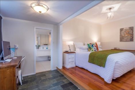 Photo of property in 114 Scenic Drive, Titirangi, Auckland, 0604