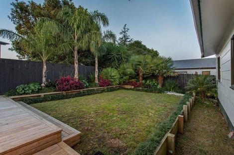 Photo of property in 2/45 Taioma Crescent, Te Atatu Peninsula, Auckland, 0610