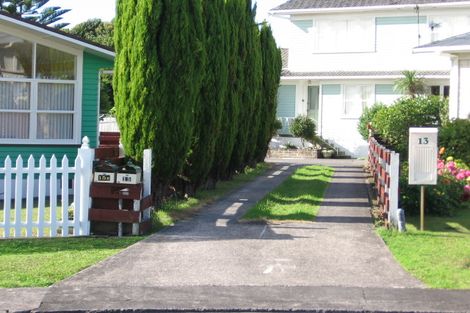 Photo of property in 15b Helga Crescent, Te Atatu Peninsula, Auckland, 0610