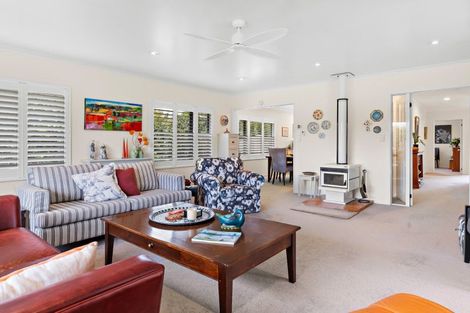 Photo of property in 1 Farley Avenue, Greytown, 5712