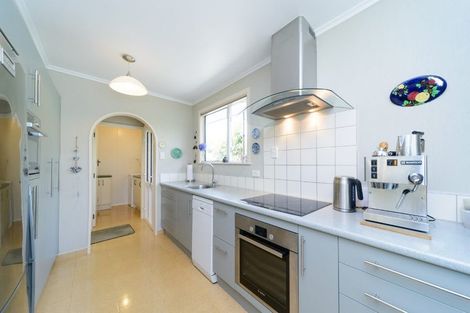 Photo of property in 15 Parkland Crescent, Terrace End, Palmerston North, 4410