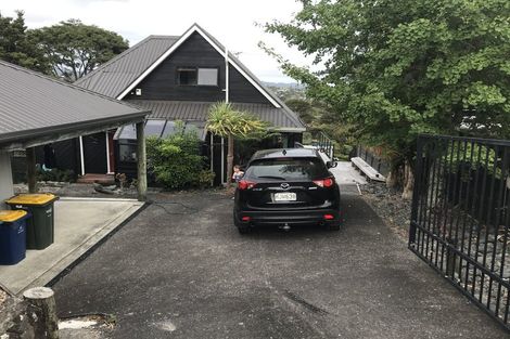 Photo of property in 38 Highland Avenue, Titirangi, Auckland, 0604