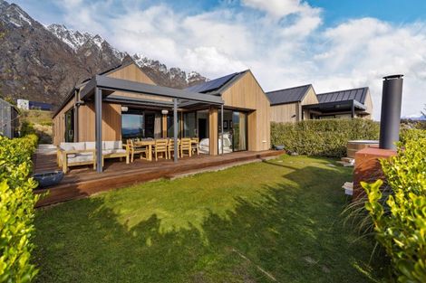 Photo of property in 11b Double Cone Road, Jacks Point, Queenstown, 9371