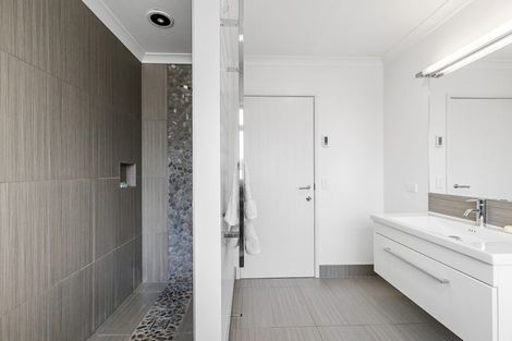 Photo of property in 67 Montgomery Crescent, Kinloch, Taupo, 3377