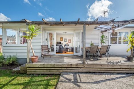 Photo of property in 39a Harrington Road, Henderson, Auckland, 0610