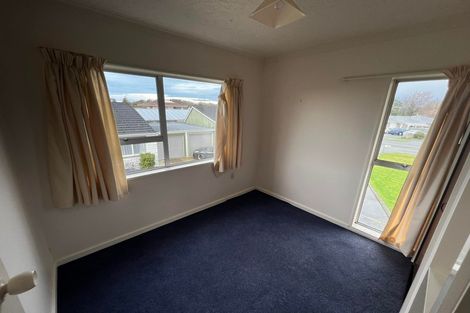 Photo of property in 55 Winters Road, Redwood, Christchurch, 8051