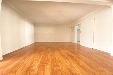 Photo of property in 2/3202 Great North Road, New Lynn, Auckland, 0600