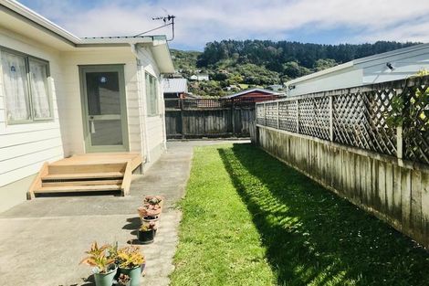 Photo of property in 13 Rawson Street, Tawa, Wellington, 5028