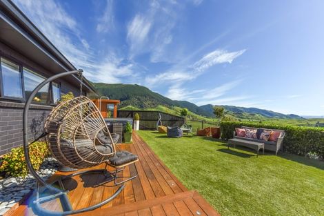 Photo of property in 17 Huntaway Close, Stoke, Nelson, 7011