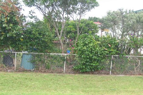 Photo of property in 27 Sunnyfield Crescent, Glenfield, Auckland, 0629