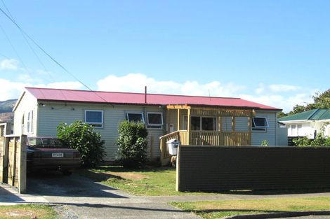 Photo of property in 21 Ngata Grove, Trentham, Upper Hutt, 5018