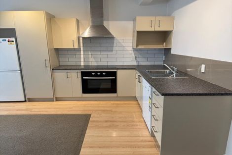 Photo of property in 1/24 Austin Street, Mount Victoria, Wellington, 6011