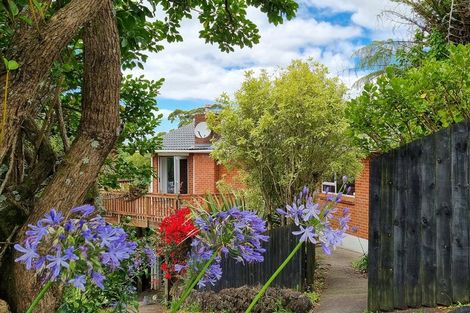 Photo of property in 431 Don Buck Road, Massey, Auckland, 0614