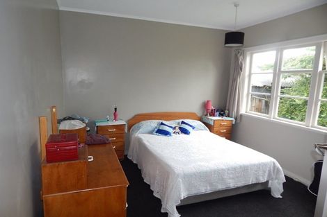 Photo of property in 21 Russell Street, Westport, 7825