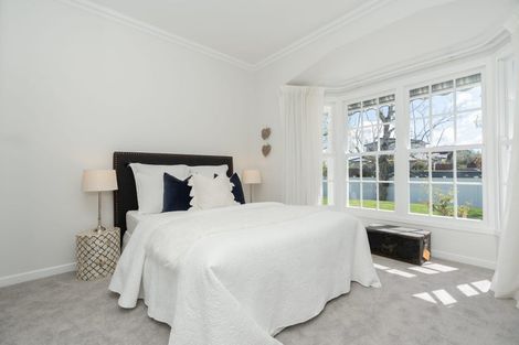 Photo of property in 10 Woodstock Road, Fairfield, Hamilton, 3214