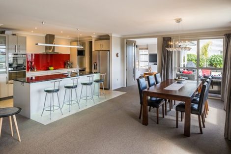 Photo of property in 7 Ships Cove, Whitby, Porirua, 5024