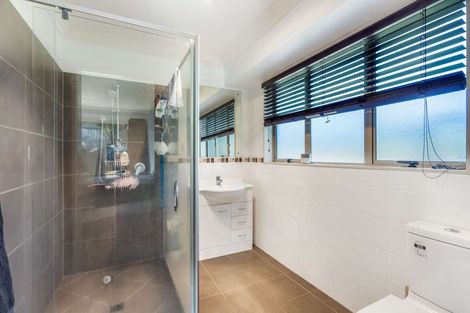 Photo of property in 5 Ernest Shackleton Place, Waiuku, 2123