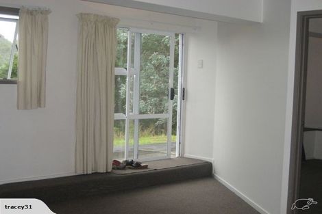 Photo of property in 32 Roick Parade, Glen Eden, Auckland, 0602