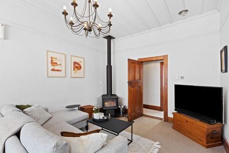 Photo of property in 420 Devon Street East, Strandon, New Plymouth, 4312