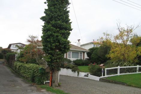 Photo of property in 31 Ranui Terrace, Tawa, Wellington, 5028