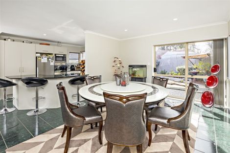 Photo of property in 31 Regalwood Place, Favona, Auckland, 2024