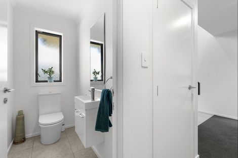 Photo of property in 9 Gibraltar Way, Fitzherbert, Palmerston North, 4410