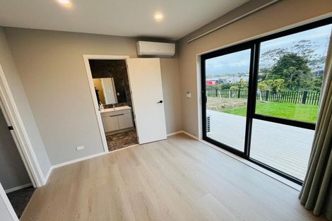 Photo of property in 19 Weza Lane, Kumeu, 0810