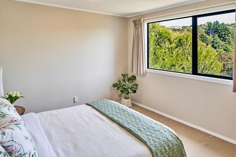 Photo of property in 1/30 Sailmaker Close, Whitby, Porirua, 5024