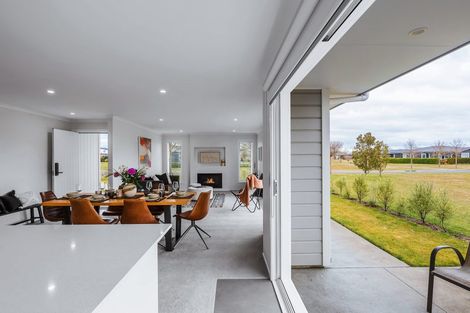 Photo of property in 12 Bastille Court, Rangatira Park, Taupo, 3330