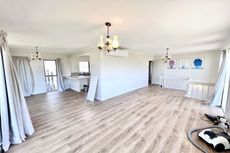 Photo of property in 1/43 Nigel Road, Browns Bay, Auckland, 0630