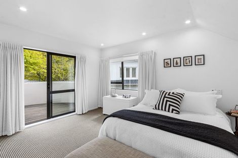 Photo of property in 22 Snowdon Road, Fendalton, Christchurch, 8052