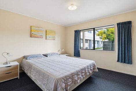 Photo of property in 33 Ruahine Street, Roslyn, Palmerston North, 4414