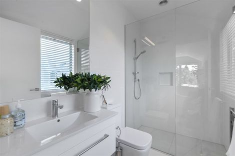 Photo of property in 7 Nightingale Place, Papanui, Christchurch, 8053